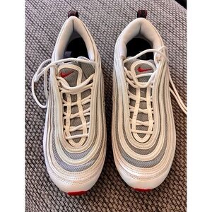 NWOB $190 Nike Air Max White With Gray/Red Accents Tennis Shoes, Men’s Size US 9